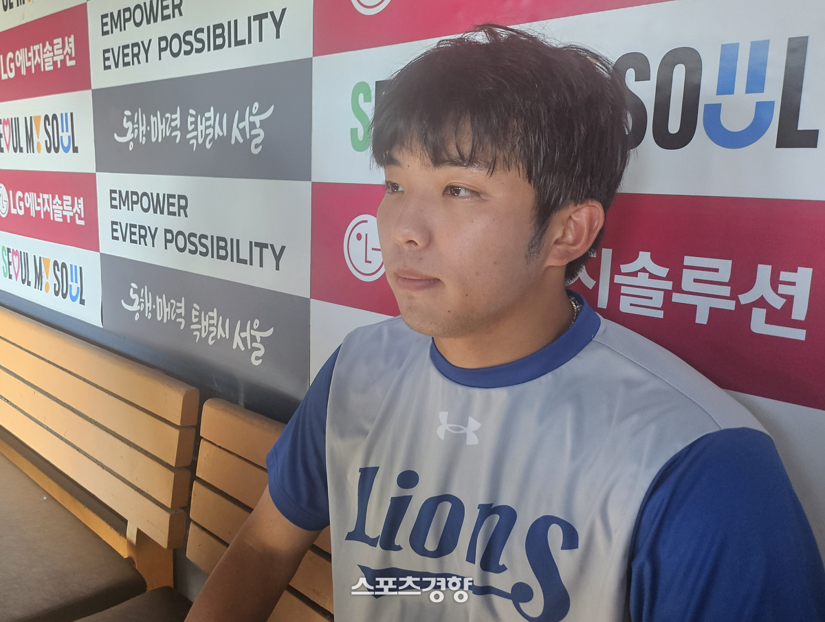 삼성 김영웅이 23일 잠실 LG전을 앞두고 인터뷰하고 있다.